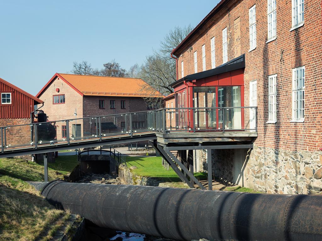 Naeaes Fabriker Hotell & Restaurang Tollered Luaran gambar
