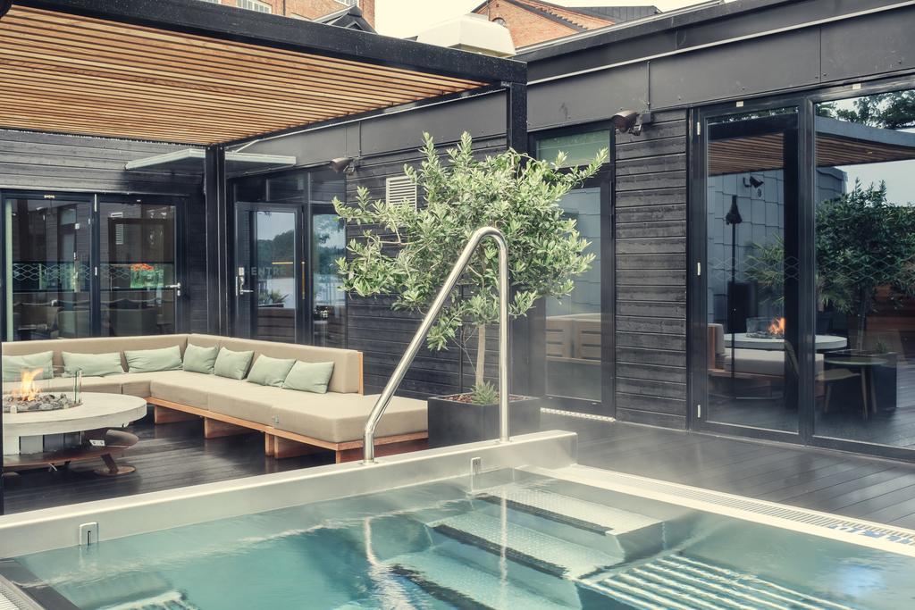 Naeaes Fabriker Hotell & Restaurang Tollered Luaran gambar